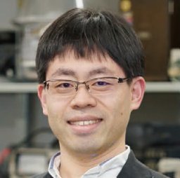 Shintaro Takayoshi