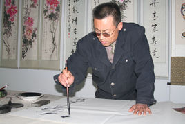 Cengjun Lu