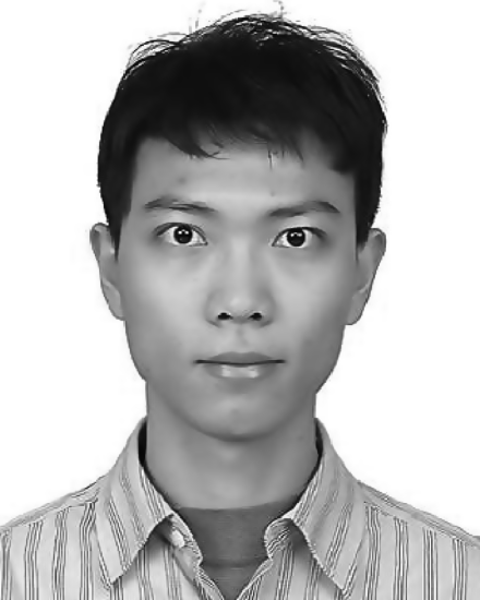 Wei-Zhe Zhuang