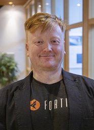 Paul Arne Østvær