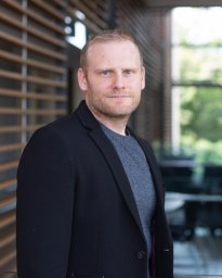Jason P Gallivan