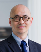 Robert K Y Li
