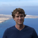 Pete J van Hengstum