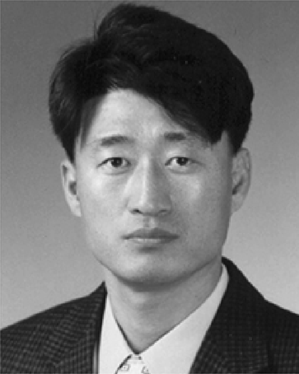 Jihong Lee