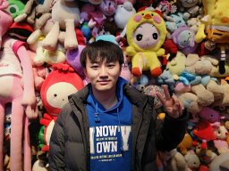 Chao Yue Zhang