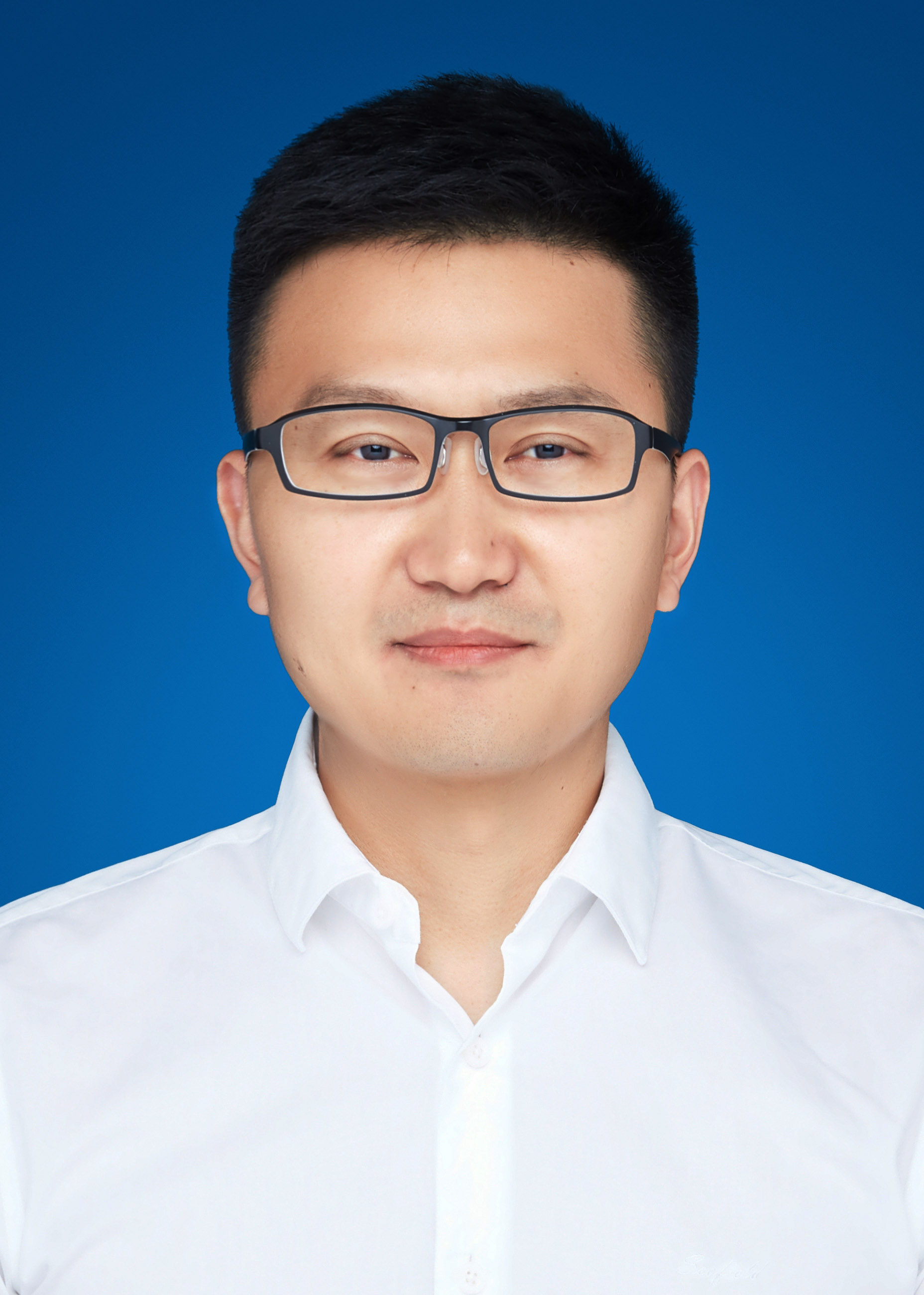 Huailiang Li