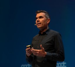 A. Eduardo Dias