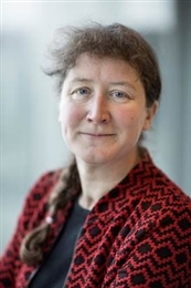 P.E. (Petra) de Jongh
