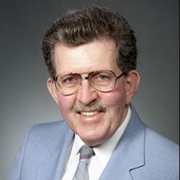 Douglas H Lowndes