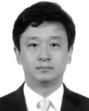 Kyeong-Yuk Min