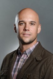 Lee Matthew R