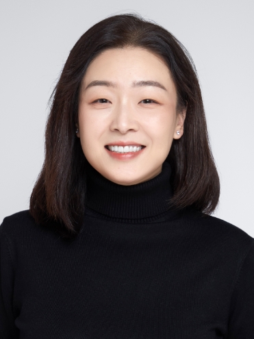Zhongqiang Yang