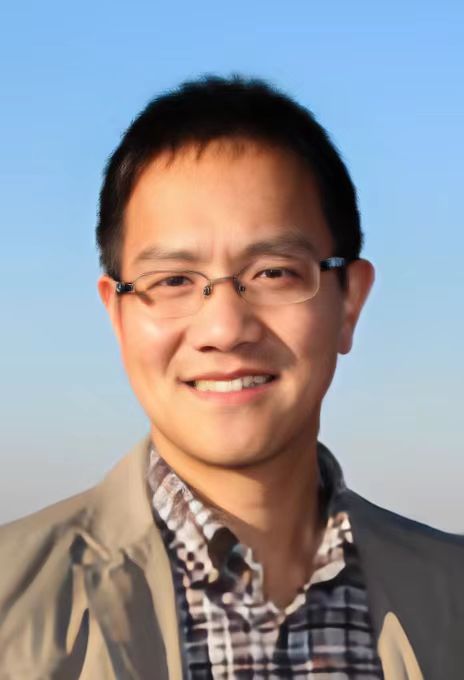 Yonggang Zhang
