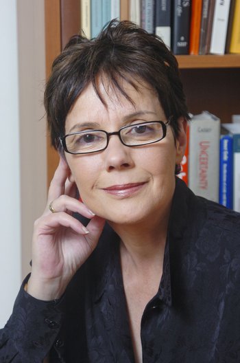 Diana Kormos Buchwald