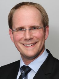 Tobias J. Renner
