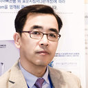 In-Woong Um