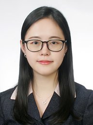 Hyun Ji Lee