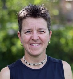 Alena M Grabowski