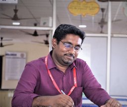 Paul J. Praveen