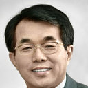 Eui Young Lee