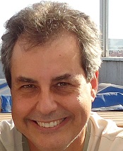 Fabrício R Santos