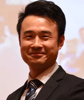 Yonggang Yao