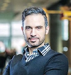 Mazdak Nik Bakht