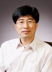 Young Hoon Lee