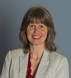 Lucinda McKnight