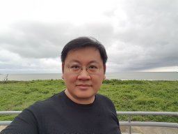 Chia-Han Yang