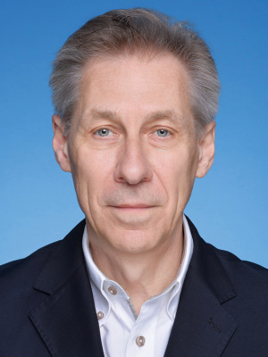 Dmitrij V. Titov