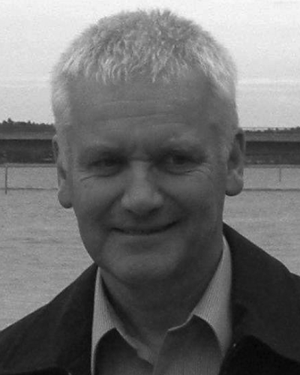 Ian M Woodhead