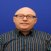 Avi A Weinbroum