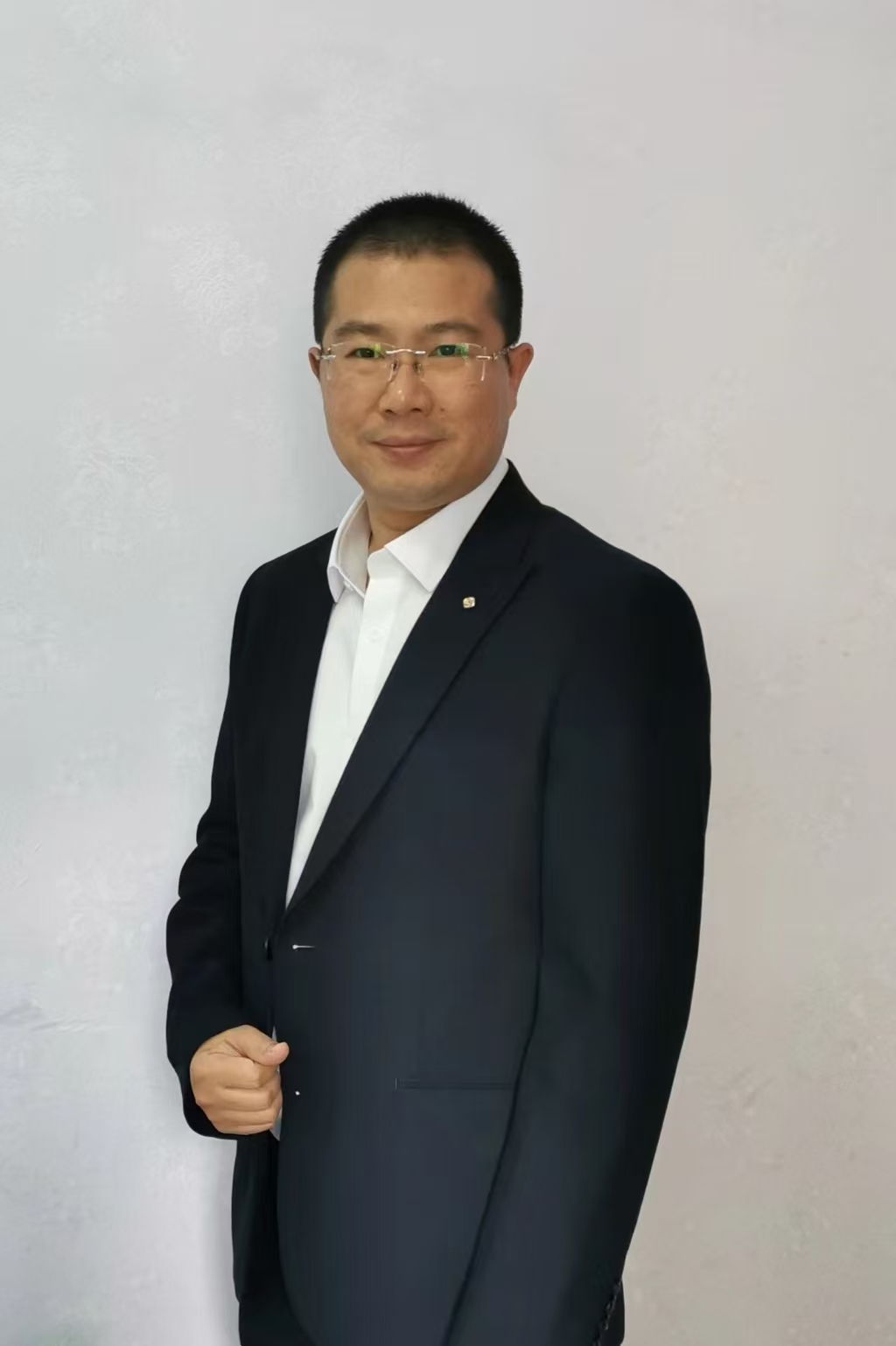 Yongjiang Zhou