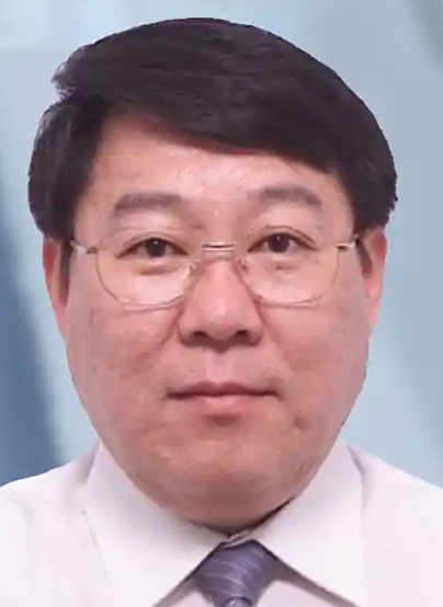 Qinglong Xia