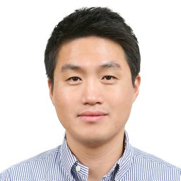 Kyungyong Lee