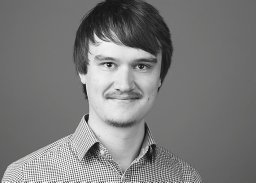 Niclas S Mueller