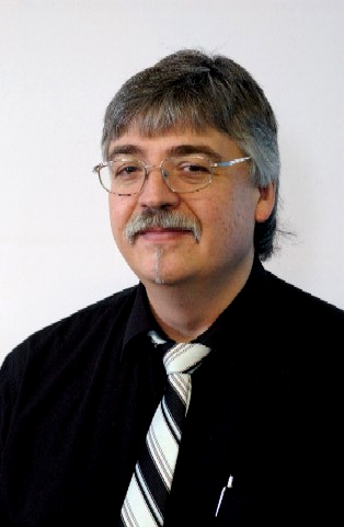 László Gránásy