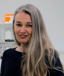 Linda E. Neaves