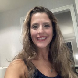 Lisa C Smith