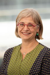 Stella M. Valenzuela