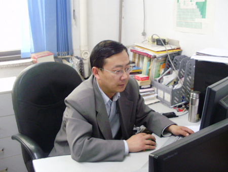 Qinghong Xu