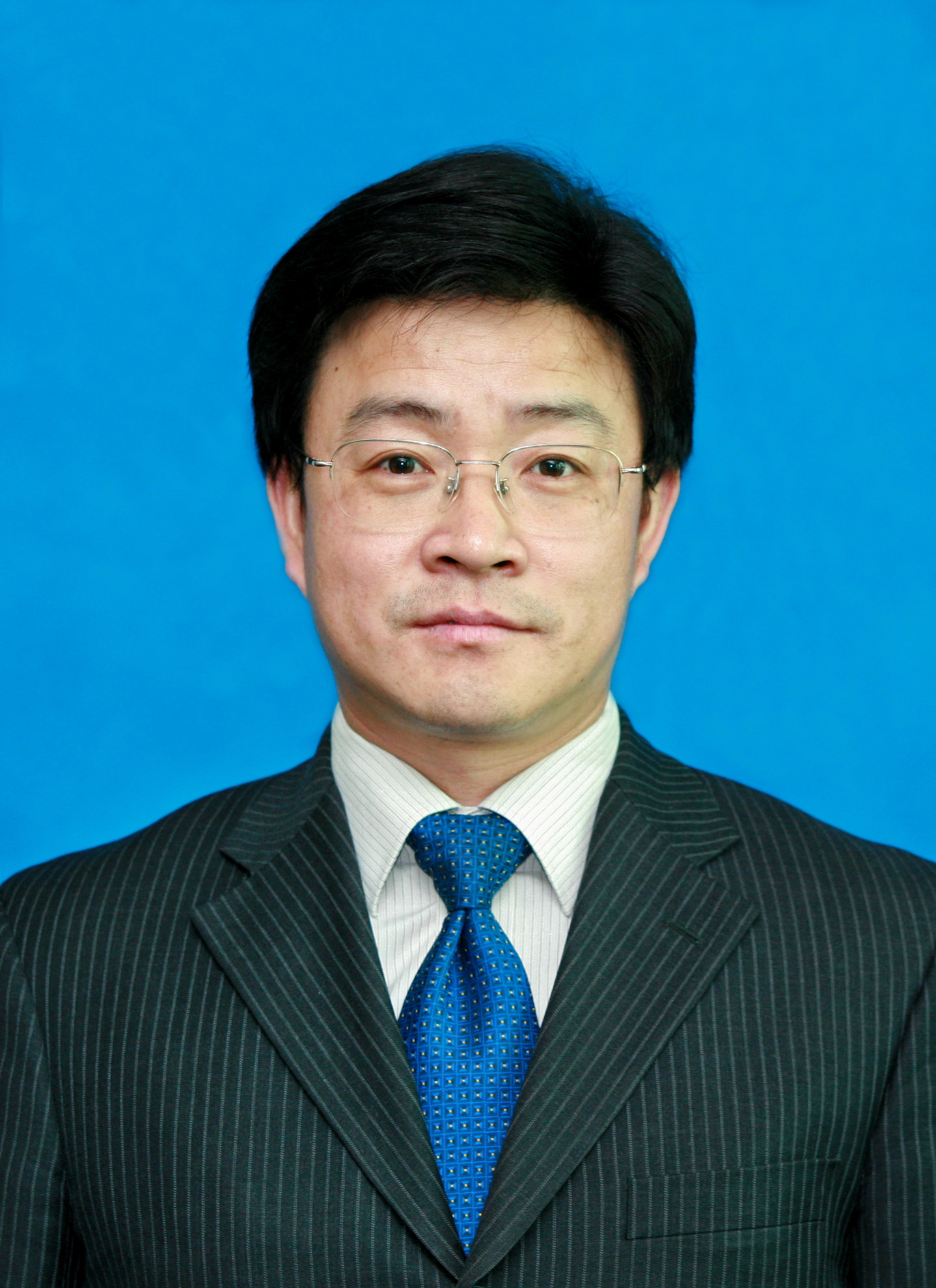 Quanlin Hou