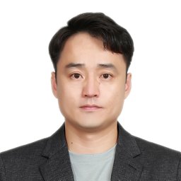 Youngho Jin