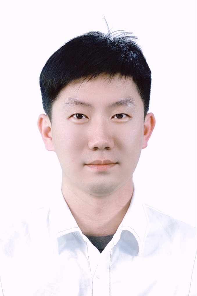 Xiaoyuan Zhang