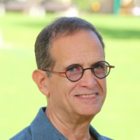 Moshe Coll