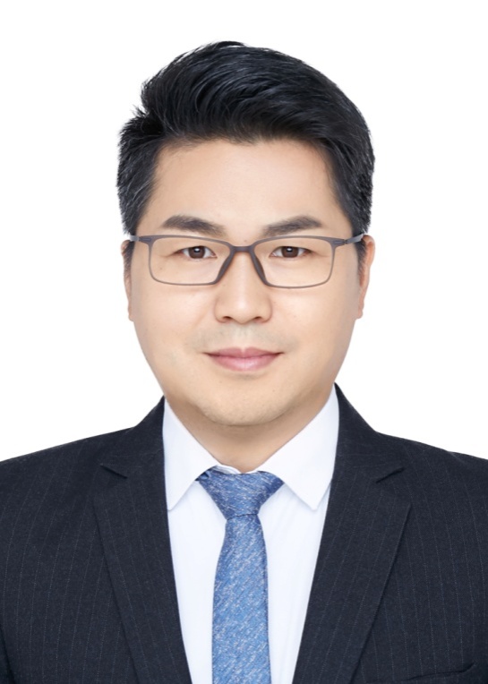 Chuanlong Zhu