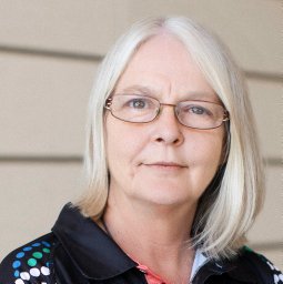 Vicki Saunders
