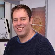 Daniel M Davis