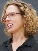 Lisa Naughto